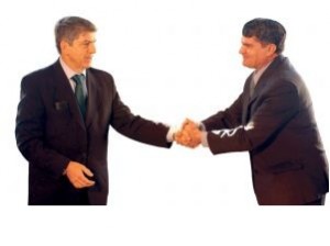 484189_businessmen_shaking_hands How to Bring Customers Back on Board